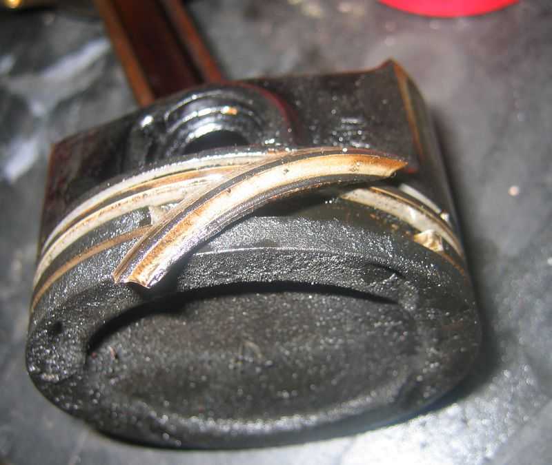 Признаки сгоревших поршневых колец двигателя автомобиля