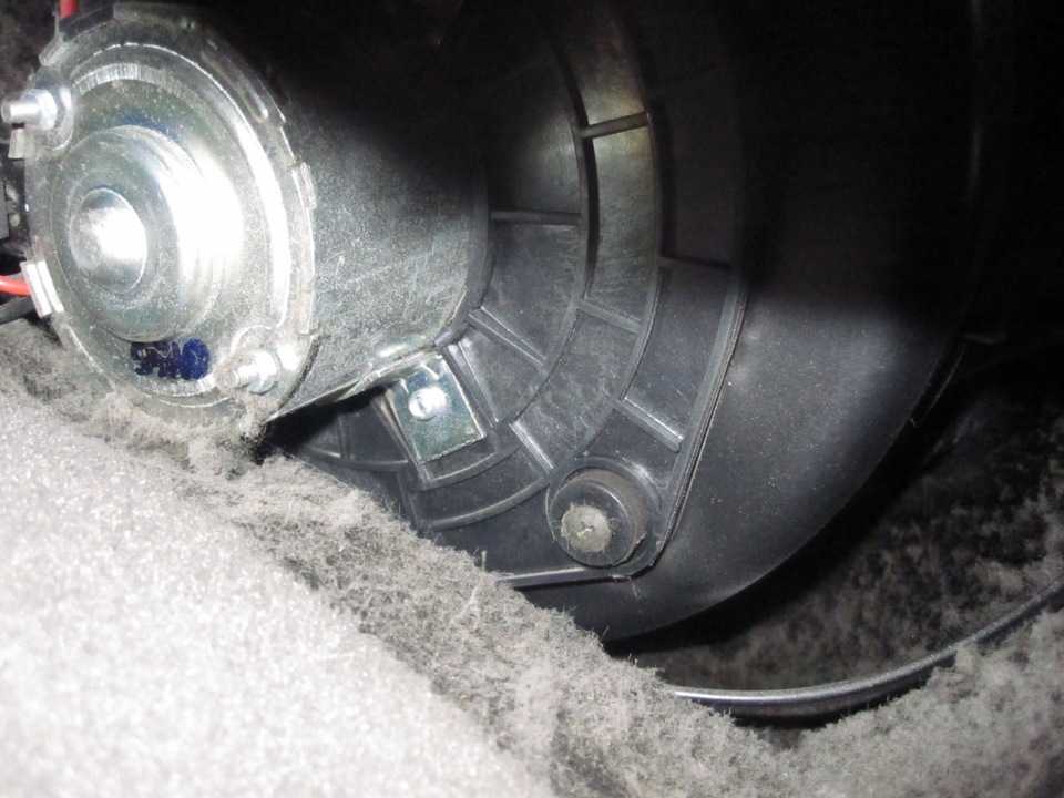 Как заменить вентилятор системы обогрева на автомобиле лада калина