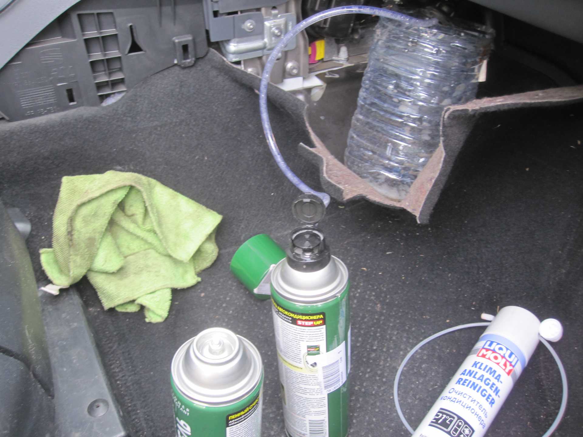 Как почистить кондиционер в автомобиле самостоятельно: видео очистки устройства своими руками | dorpex.ru