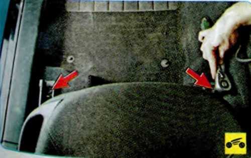 Как снять передние и задние подголовники на шкода октавия а7 а так же сидения и одеть чехлы - фото и видео