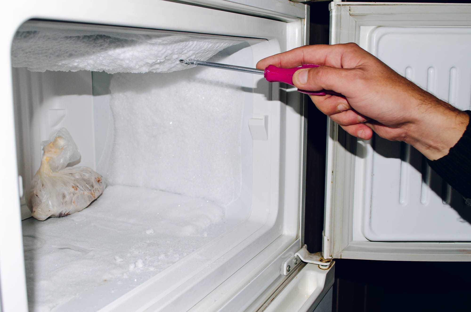 Почему не запускается компрессор холодильника