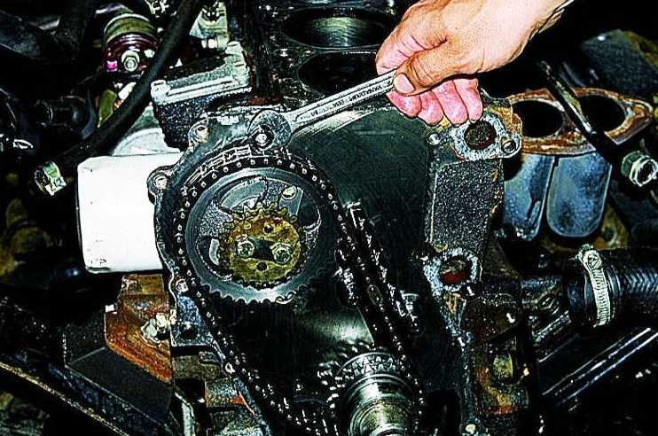 Как поменять прокладку клапанной крышки 406 двигатель