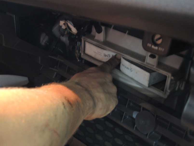 Как поменять воздушный фильтр на митсубиси асх? - энциклопедия автомобилиста - ремонт авто своими руками