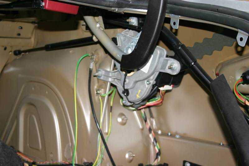 Как сделать электропривод открывания багажника своими руками