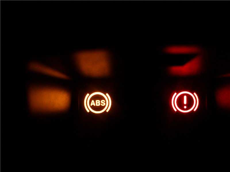 Горит контрольная лампа зарядки аккумулятора — причины и способы устранения — интернет-клуб для автолюбителей