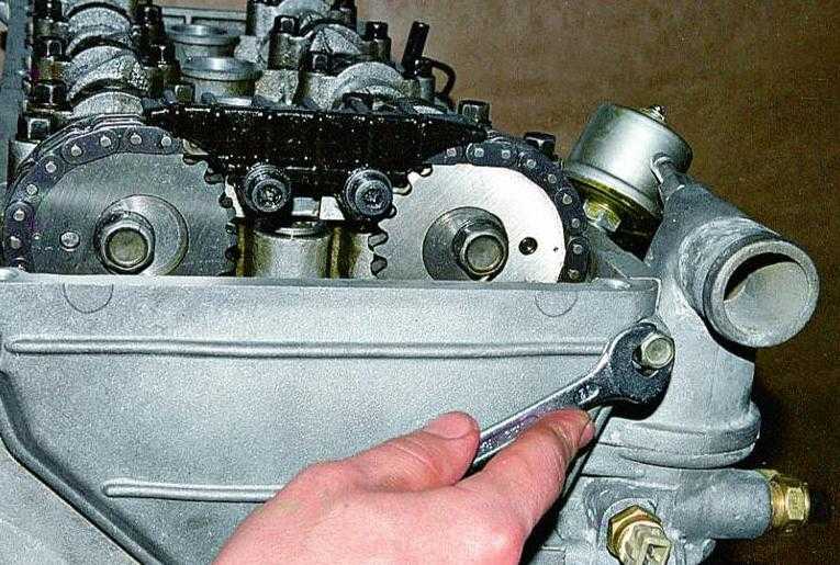 Как правильно ставить распредвалы на 406 двигатель