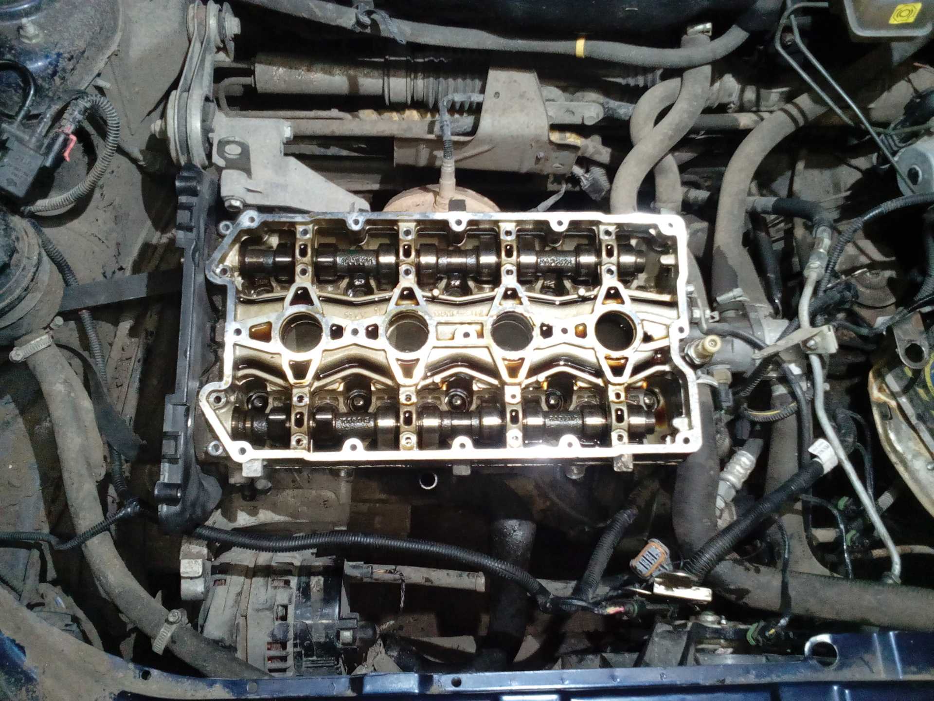 124 двигатель гнет. F16d3 привод клапанов. Поочередность клапанов Приора. F16d3 загнуло клапана.
